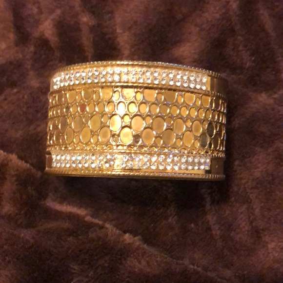 Gold cuff bracelet w/stones - Picture 3 of 3